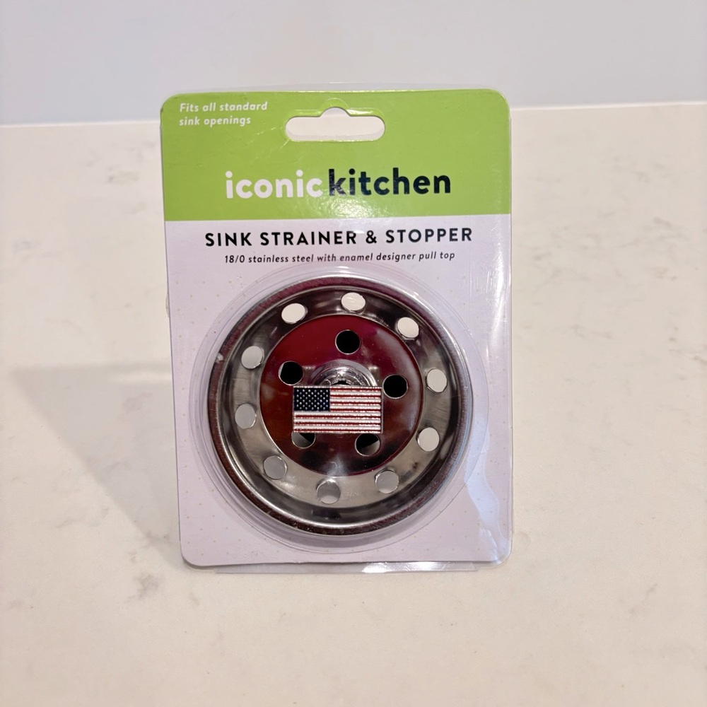 Stainless steel sink strainer and stopper with enamel designer pull top